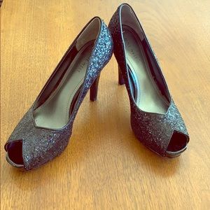 Peep toe shoes are a hot item. These high heels are party perfect